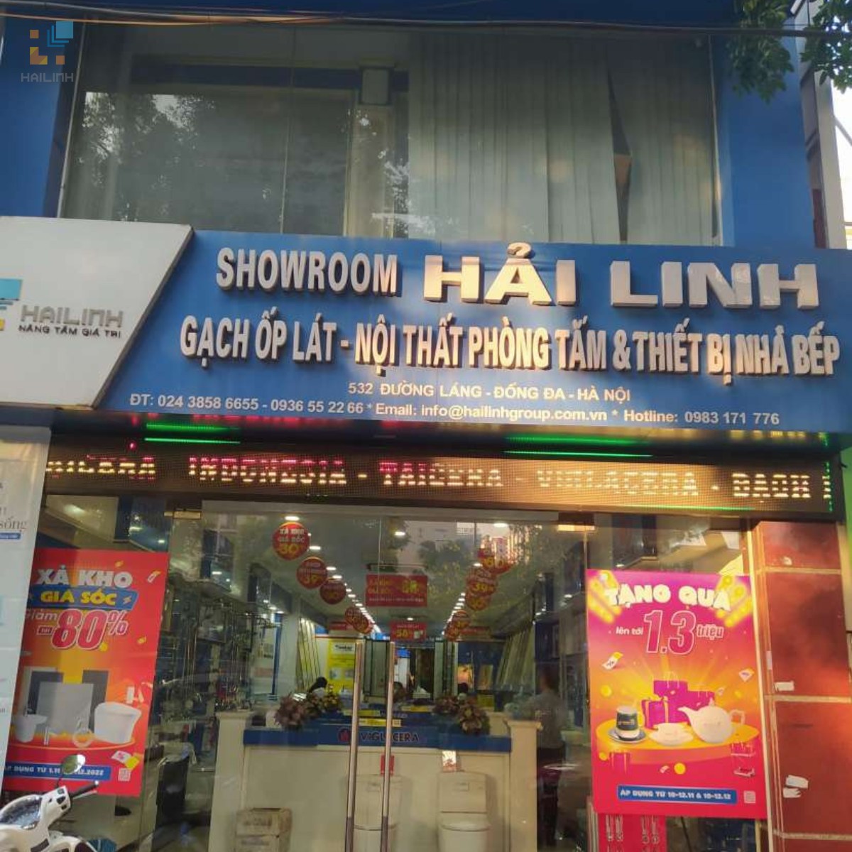 hinh-anh-xa-kho-tai-showroom-lang Không gian showroom trang trí xả kho tại Láng
