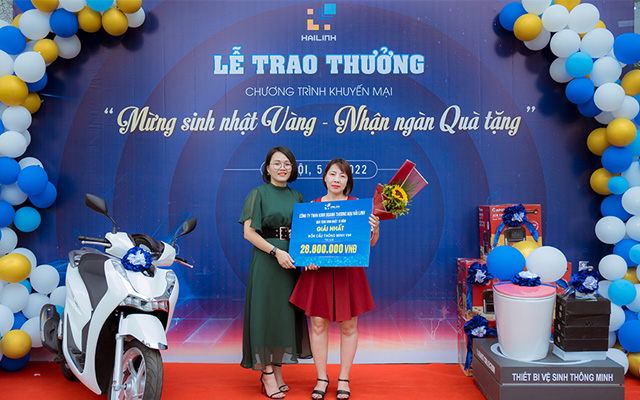 Khach hang trung bon cau thong minh