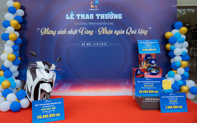 San khau le trao giai thuong tai Hai Linh