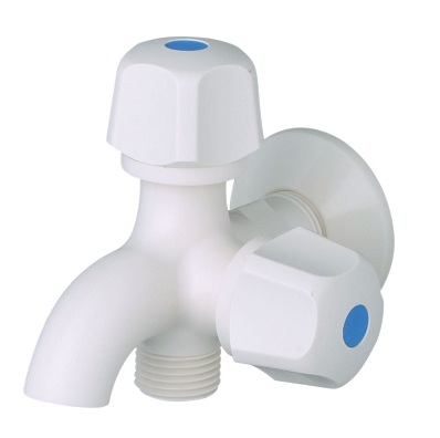 Vòi gắn tường lạnh Caesar W038P